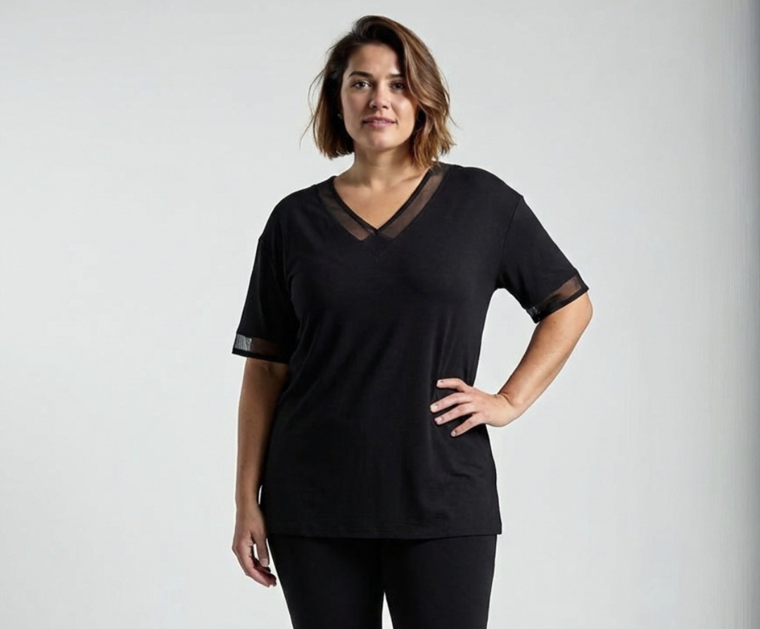 Juoda v formos palaidinė